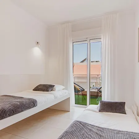 Townhouse Sunset - Pool Area, Chill Out Terrace And Bbq * Puerto de Santiago (Tenerife)
