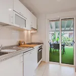 Townhouse Sunset - Pool Area, Chill Out Terrace And Bbq Hébergement de vacances *